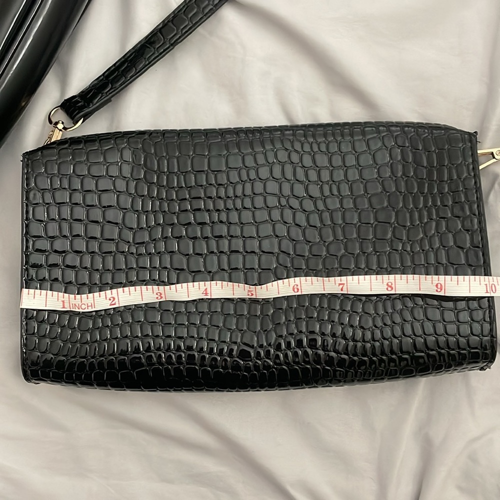 BUNDLE: Black Purses ✨⭐️ - Picture 4 of 12